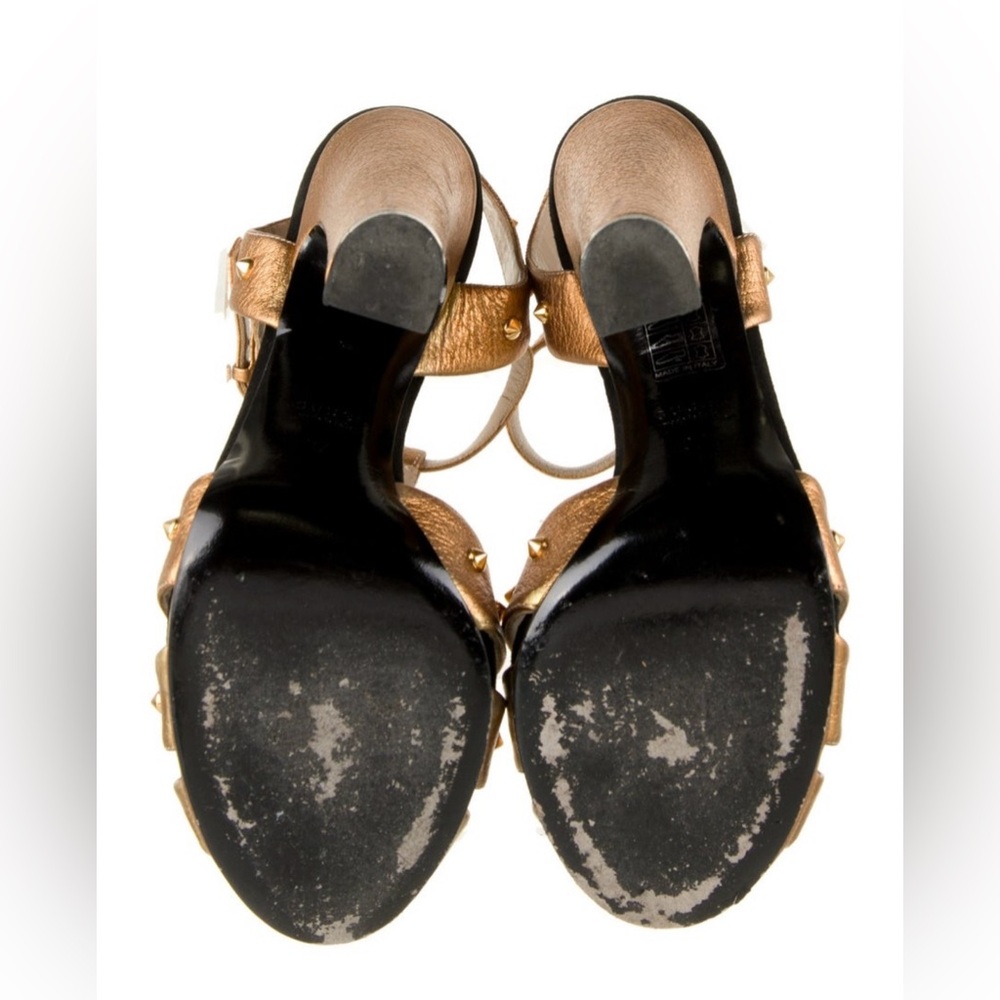 Gucci Metallic Gold Studded T-Strap Sandals - Picture 5 of 8